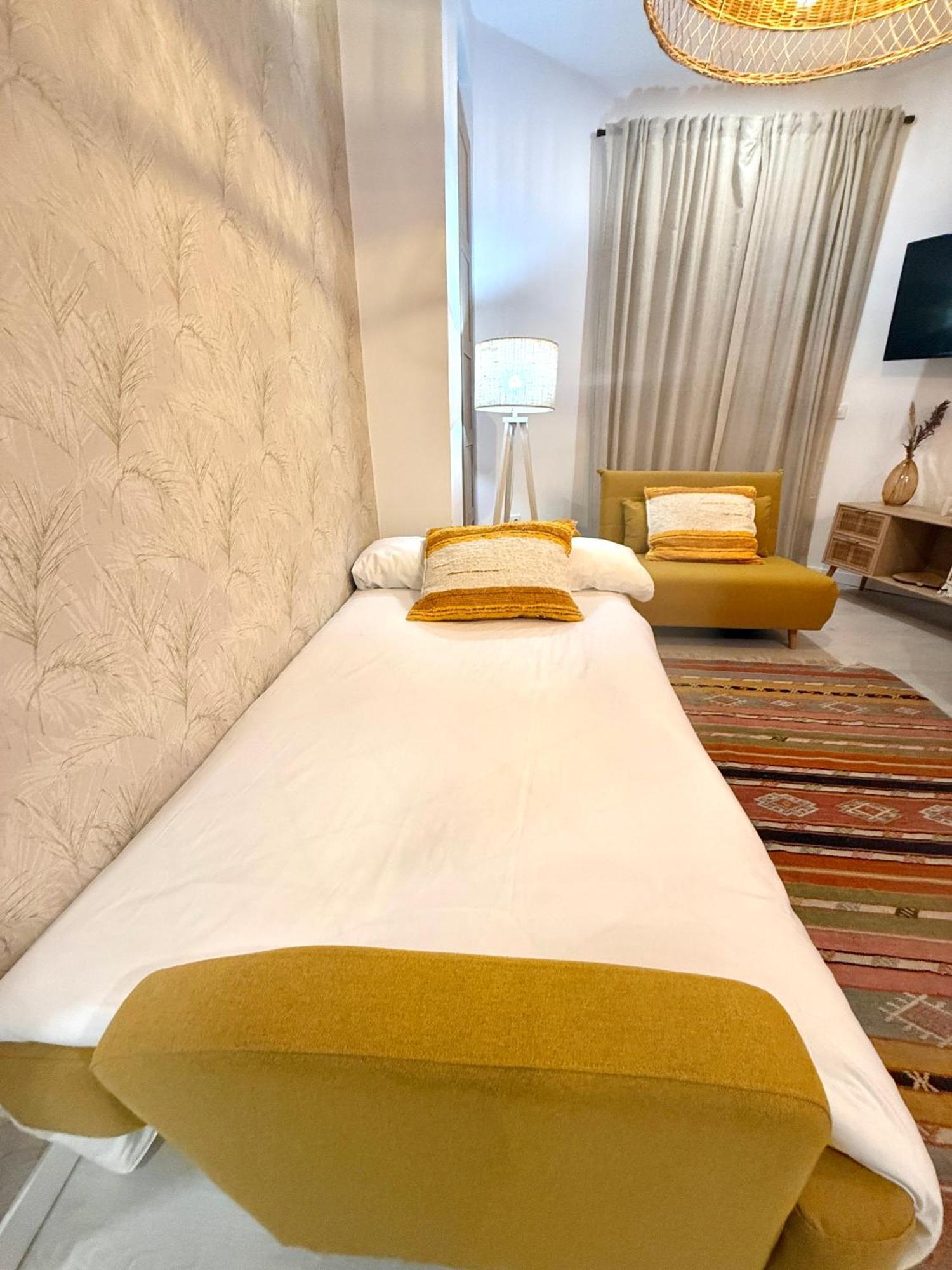 Penthouse Center Sevilla Bagian luar foto